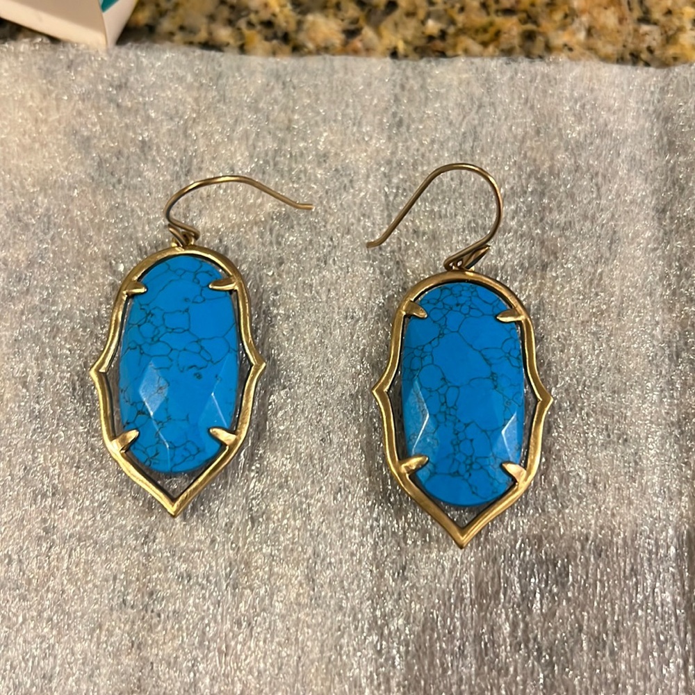 Stella & Dot Amala chandelier Turquoise earrings